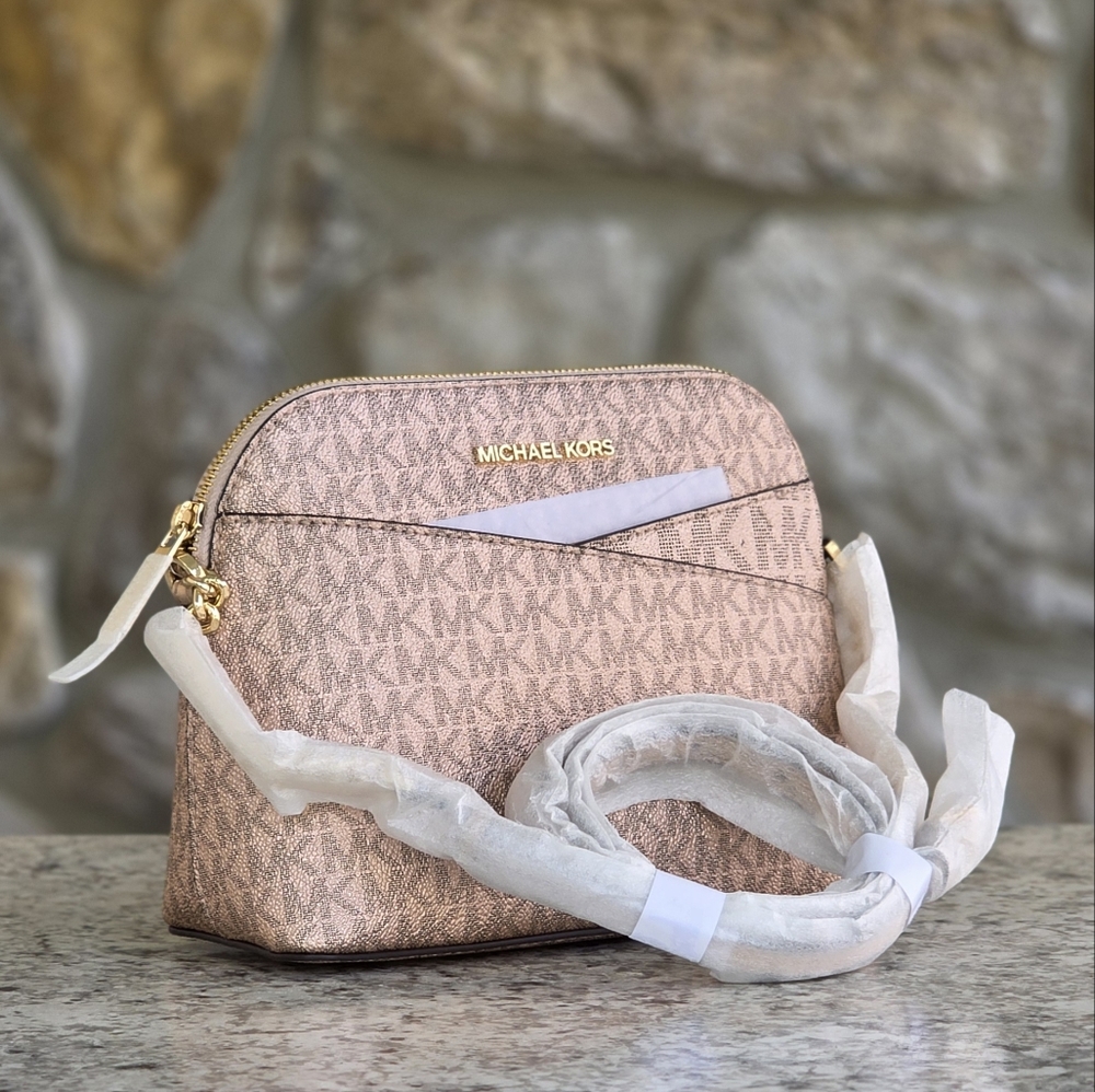 Michael Kors Jet Set Dome Logo Pink Medium Crossbody